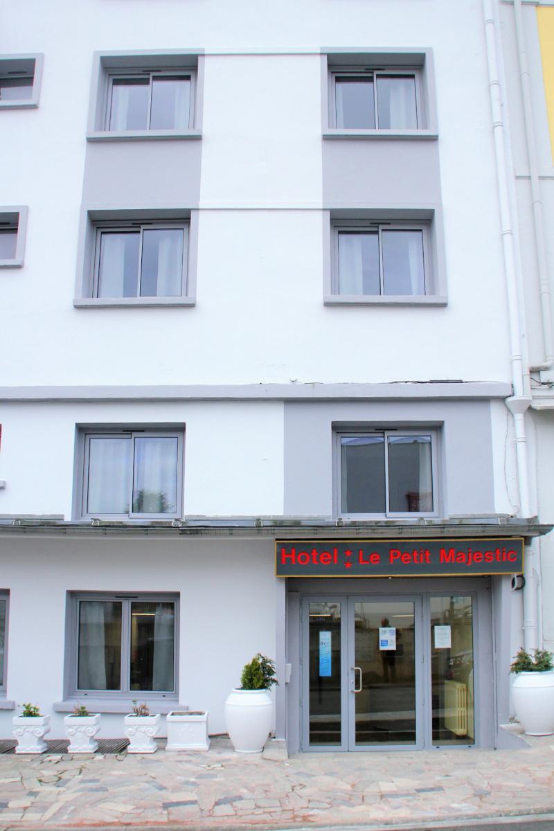 Le Petit Majestic Hotel Lourdes Exterior photo